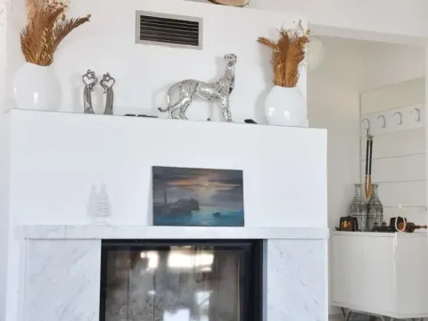Rent, four bedroom apartment, 180m², Blizikuće, Budva - image 2