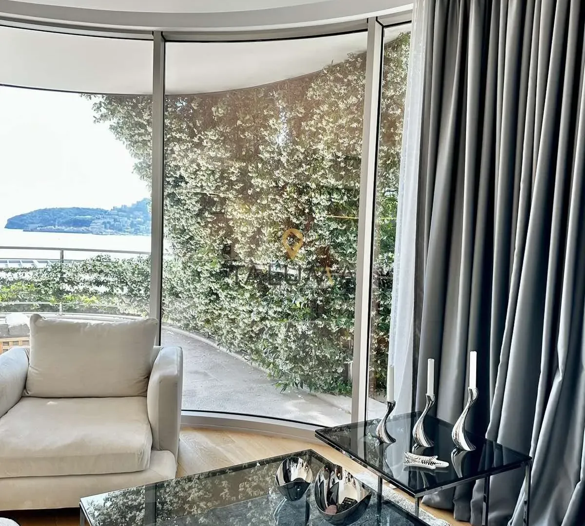 Prodaja, dvosoban stan, 159m², Centar, Budva