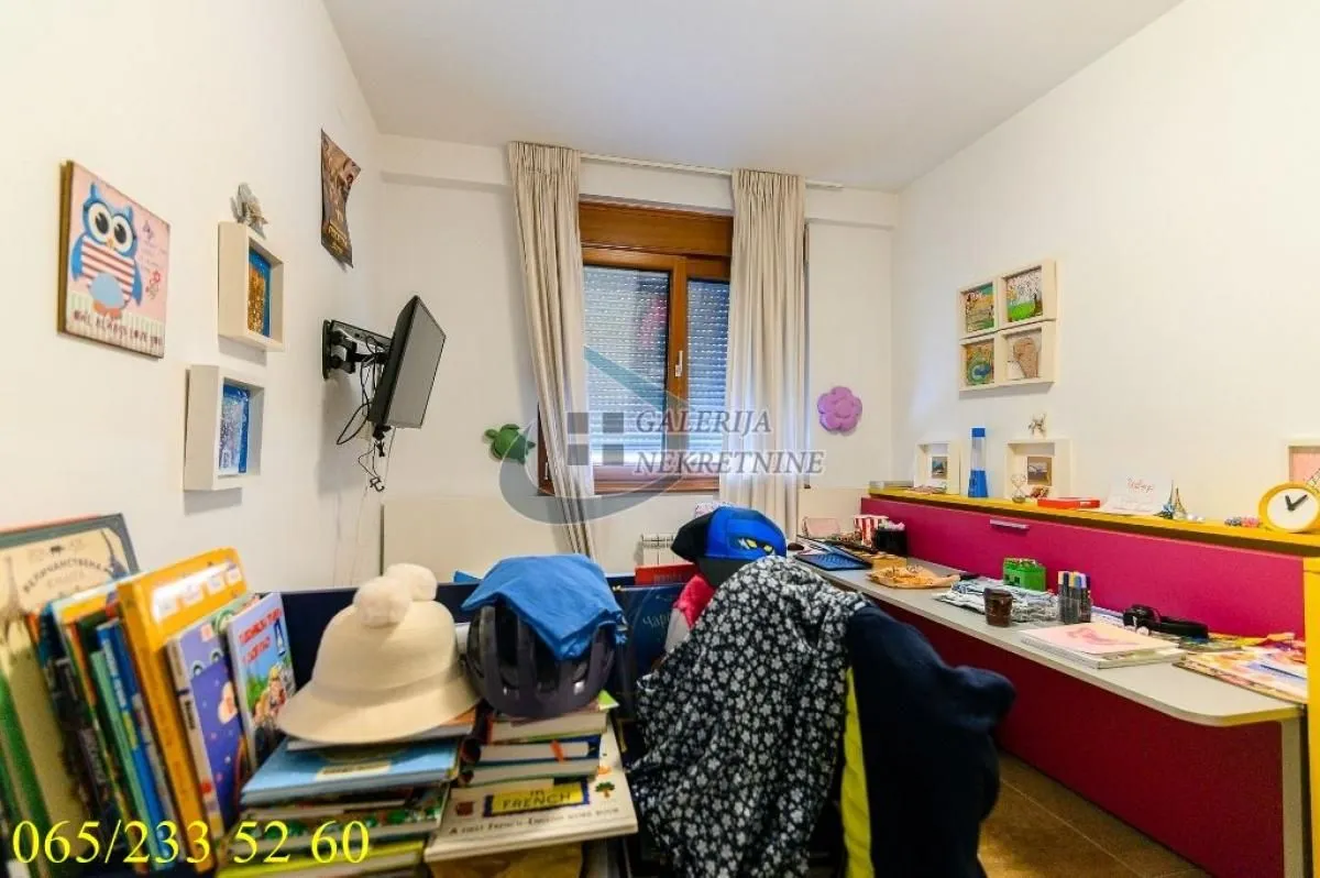 Sale, three bedroom apartment, 65m², Cvetni Trg, Vračar Sve Podlokacije
