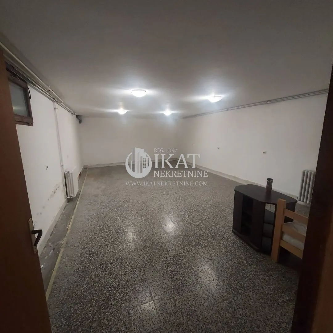 Prodaja, kuća, 596m², Gradska Bolnica, Zvezdara Sve Podlokacije