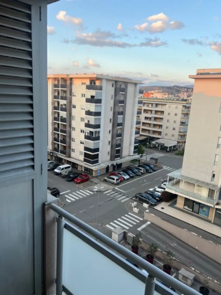 Izdavanje, jednosoban stan, 43m², City Kvart, Podgorica