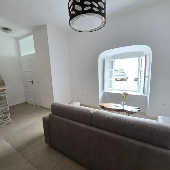 Prodaja, jednosoban stan, 51m², Prčanj, Kotor