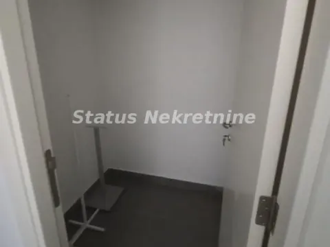 Izdavanje, poslovni prostor, 90m², Sajmište, Novi Sad - image 11