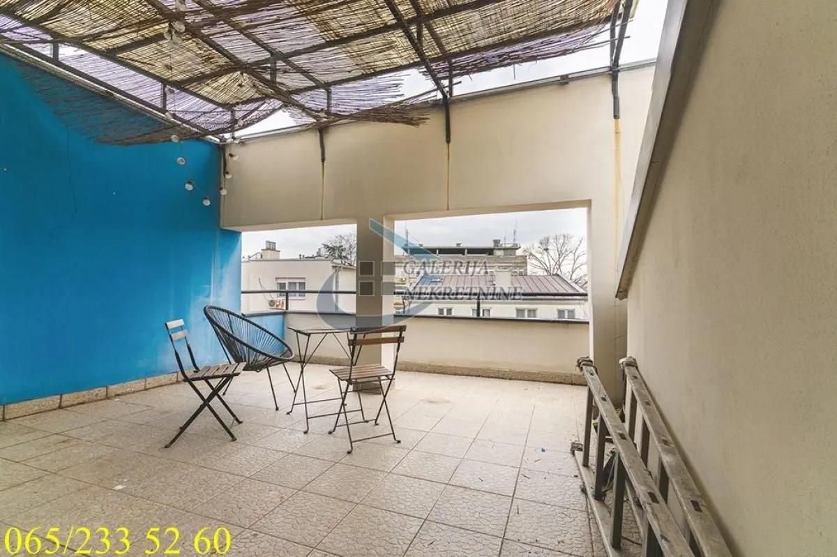 Prodaja, četvorosoban stan, 101m², Autokomanda, Voždovac Sve Podlokacije
