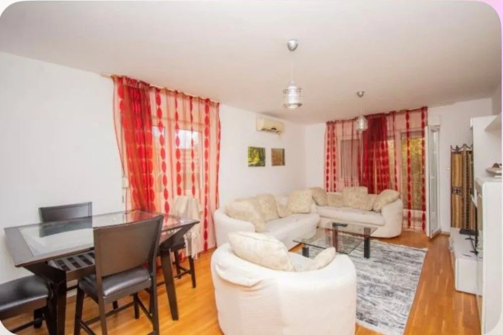 Izdavanje, trosoban stan, 80m², Dalmatinska ulica, Podgorica