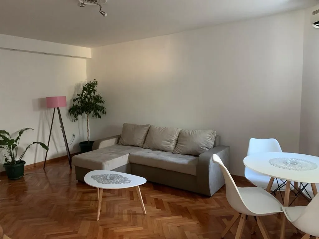 Rent, one bedroom apartment, 48m², Centar, Herceg Novi