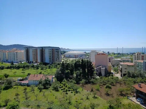 Sale, two bedroom apartment, 74m², Centar, Bar