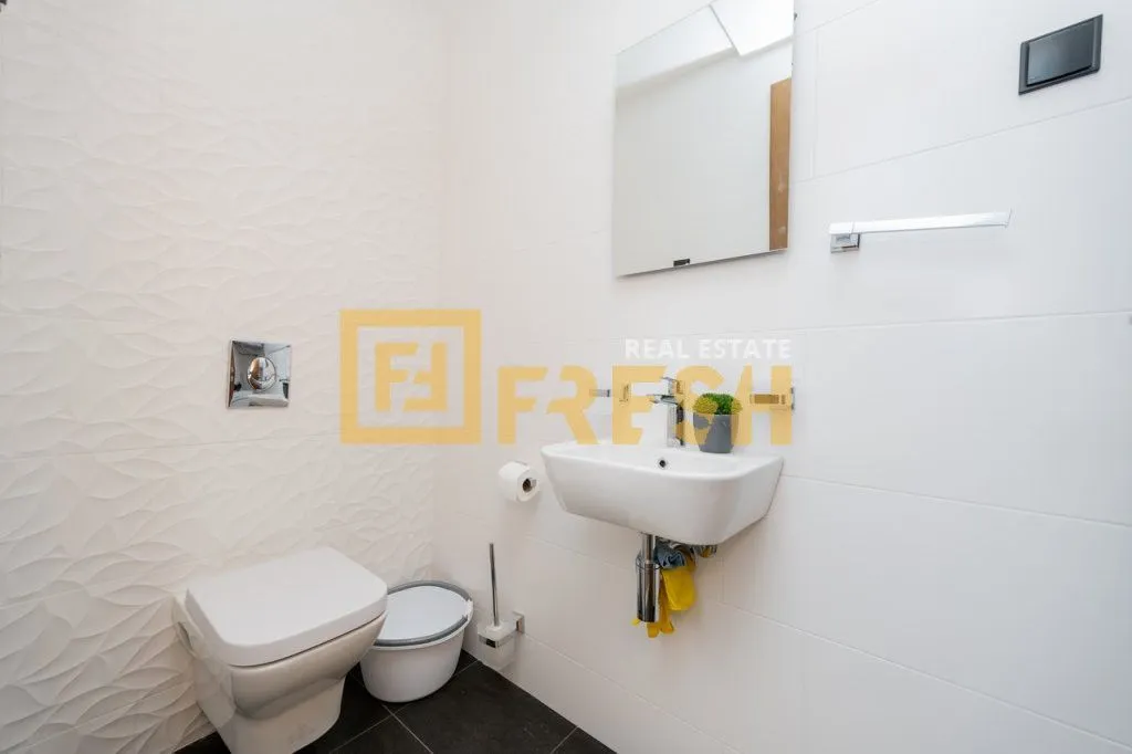 Prodaja, dvosoban stan, 70m², Ljubović, Podgorica