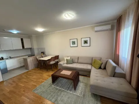 Izdavanje, dvosoban stan, 65m², City Kvart, Podgorica - image 4