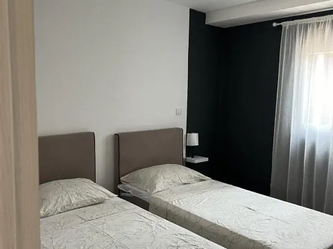 Rent, two bedroom apartment, 80m², Centar, Tivat - image 14