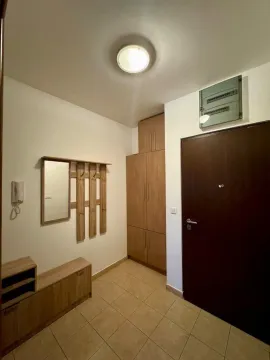 Rent, one bedroom apartment, 52m², City Kvart, Podgorica - image 9
