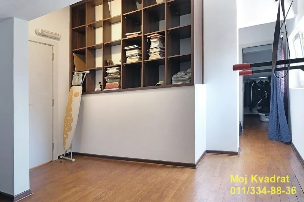 Sale, four bedroom apartment, 125m², Autokomanda, Voždovac Sve Podlokacije