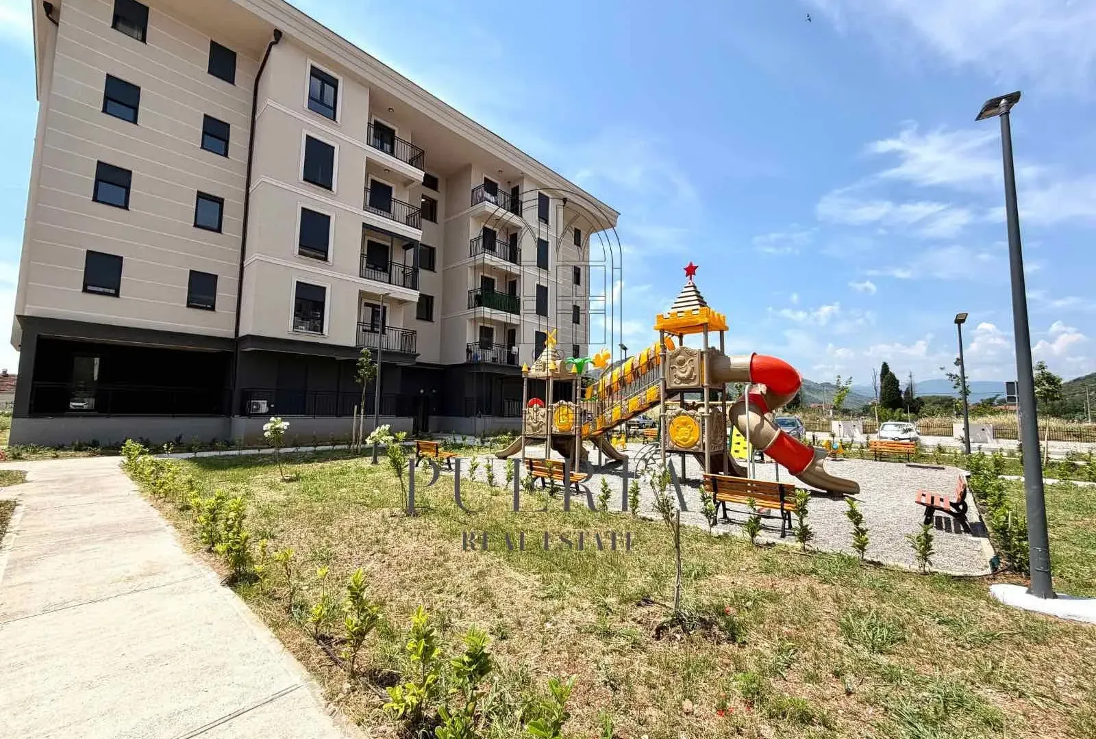 Prodaja, jednosoban stan, 45m², Tološi, Podgorica