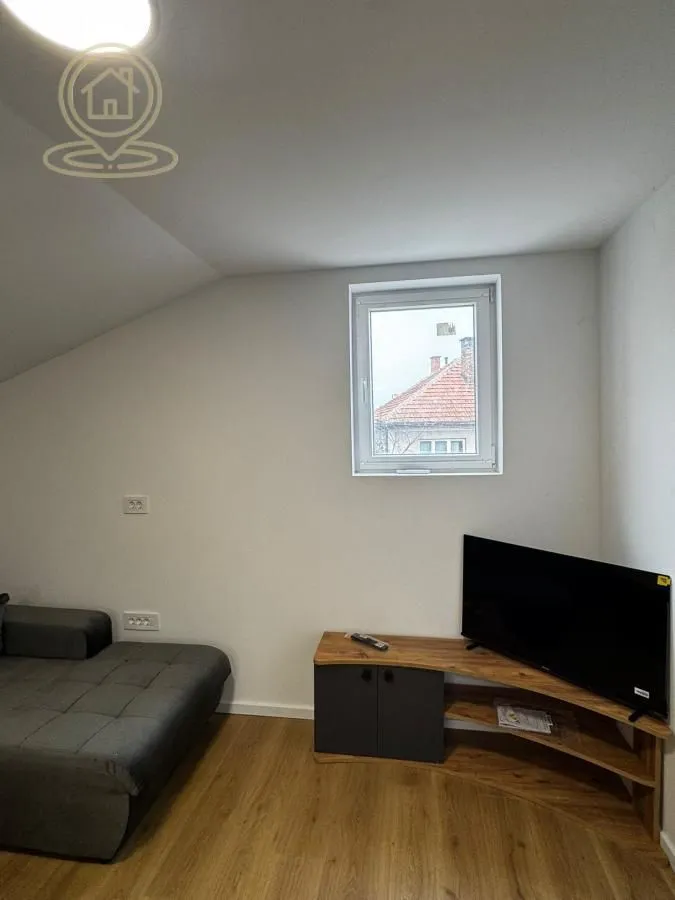 Rent, three bedroom apartment, 55m², Voždovac Sve Podlokacije, Beograd