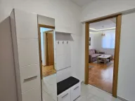 Rent, three bedroom apartment, 80m², Budva, Crna Gora - image 13