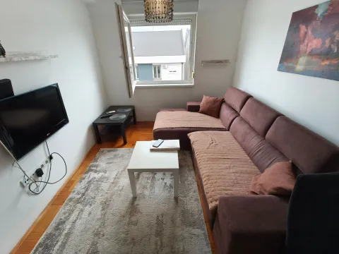 Prodaja, jednosoban stan, 50m², Zabjelo, Podgorica - image 2
