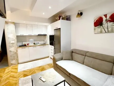 Prodaja, dvosoban stan, 53m2, Malo Brdo, Podgorica Prodaja, dvosoban stan, 53m2, Malo Brdo, Podgorica