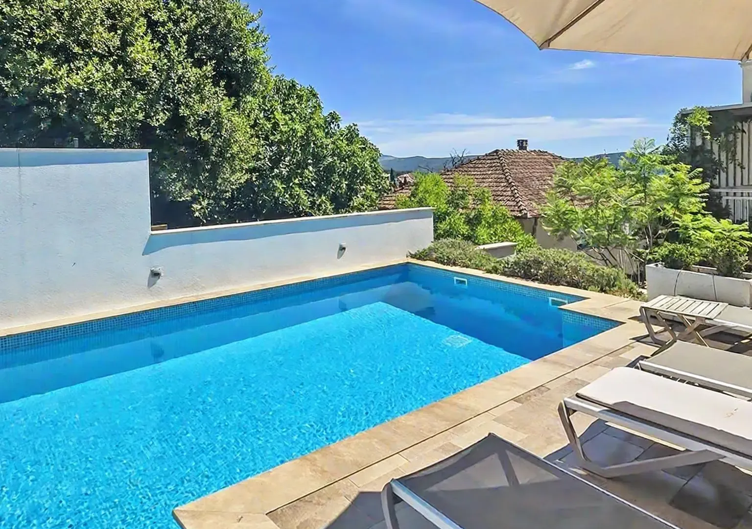 Rent, two bedroom apartment, 100m², Donja Lastva, Tivat