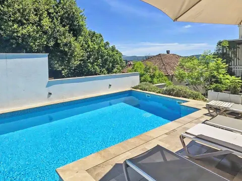 Rent, two bedroom apartment, 100m², Donja Lastva, Tivat - image 9