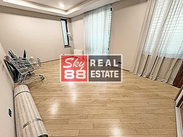 Rent, apartment, 330m², Savski Venac, Beograd