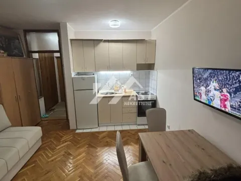 Izdavanje, stan, 25m², Rotkvarija, Novi Sad Sve Podlokacije - image 3