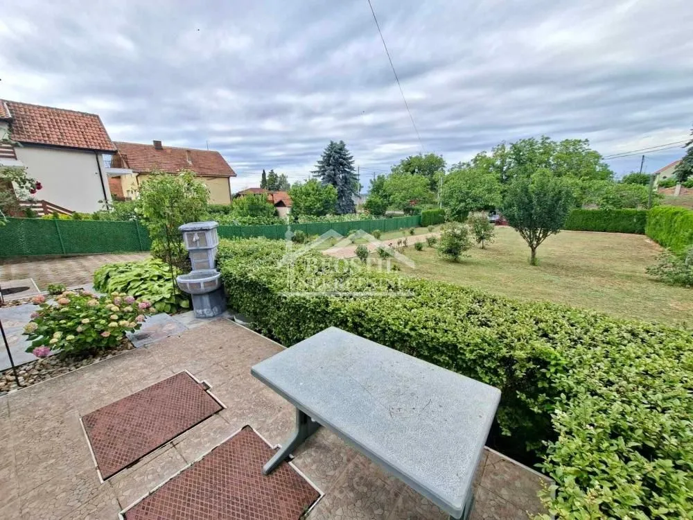 Prodaja, kuća, 267m², Jugovo, Smederevo