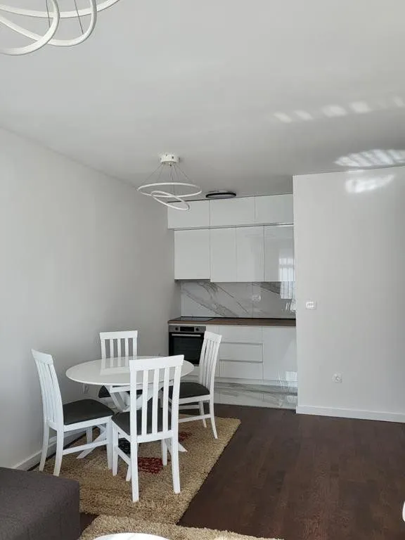 Izdavanje, jednosoban stan, 45m², Podgorica, Crna Gora
