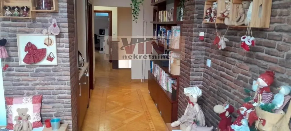 Prodaja, četvorosoban stan, 155m², Voždovačka Crkva, Voždovac Sve Podlokacije