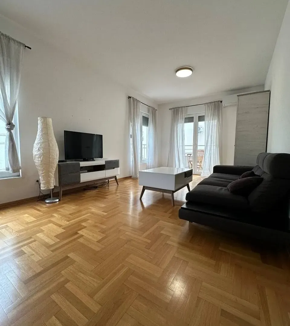 Sale, two bedroom apartment, 75m², Centar, Budva