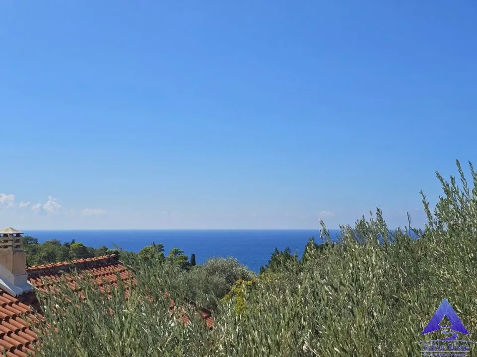 Prodaja, kuća, 261m², Rijeka Reževići, Budva