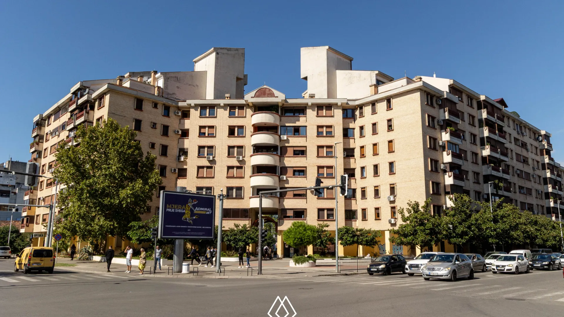 Prodaja, trosoban stan, 120m², Blok 7, Podgorica