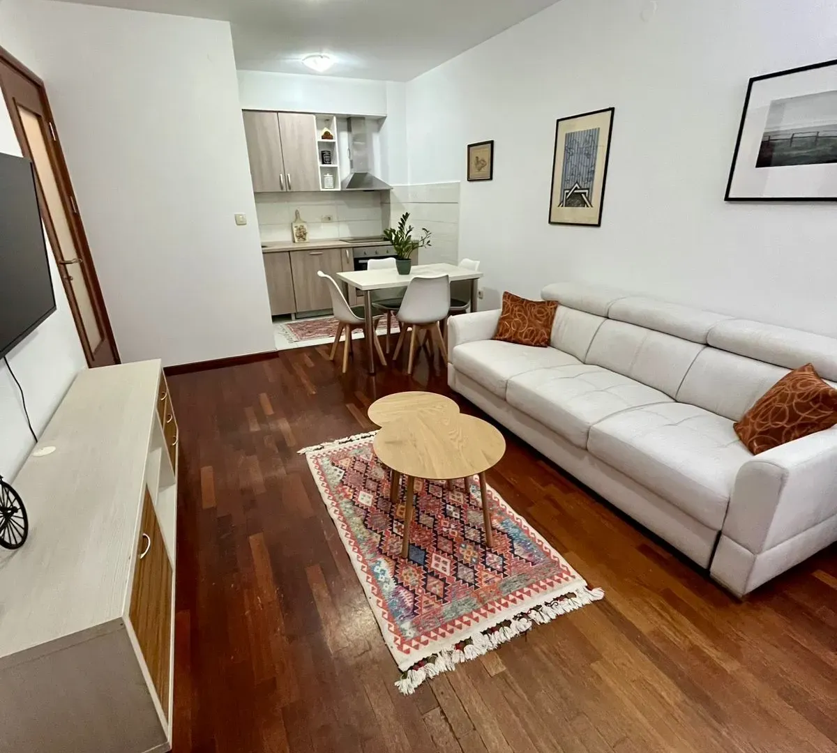 Rent, one bedroom apartment, 44m², Stari Aerodrom, Podgorica