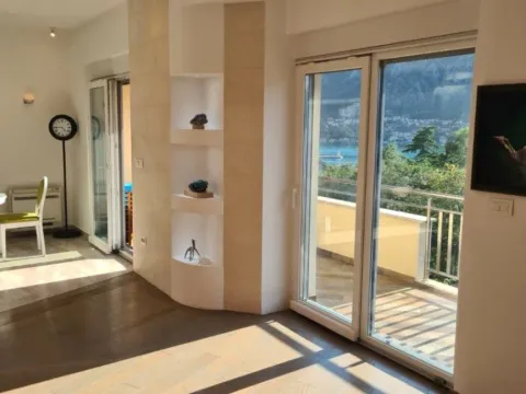 Prodaja, trosoban stan, 108m², Dobrota, Kotor - image 5