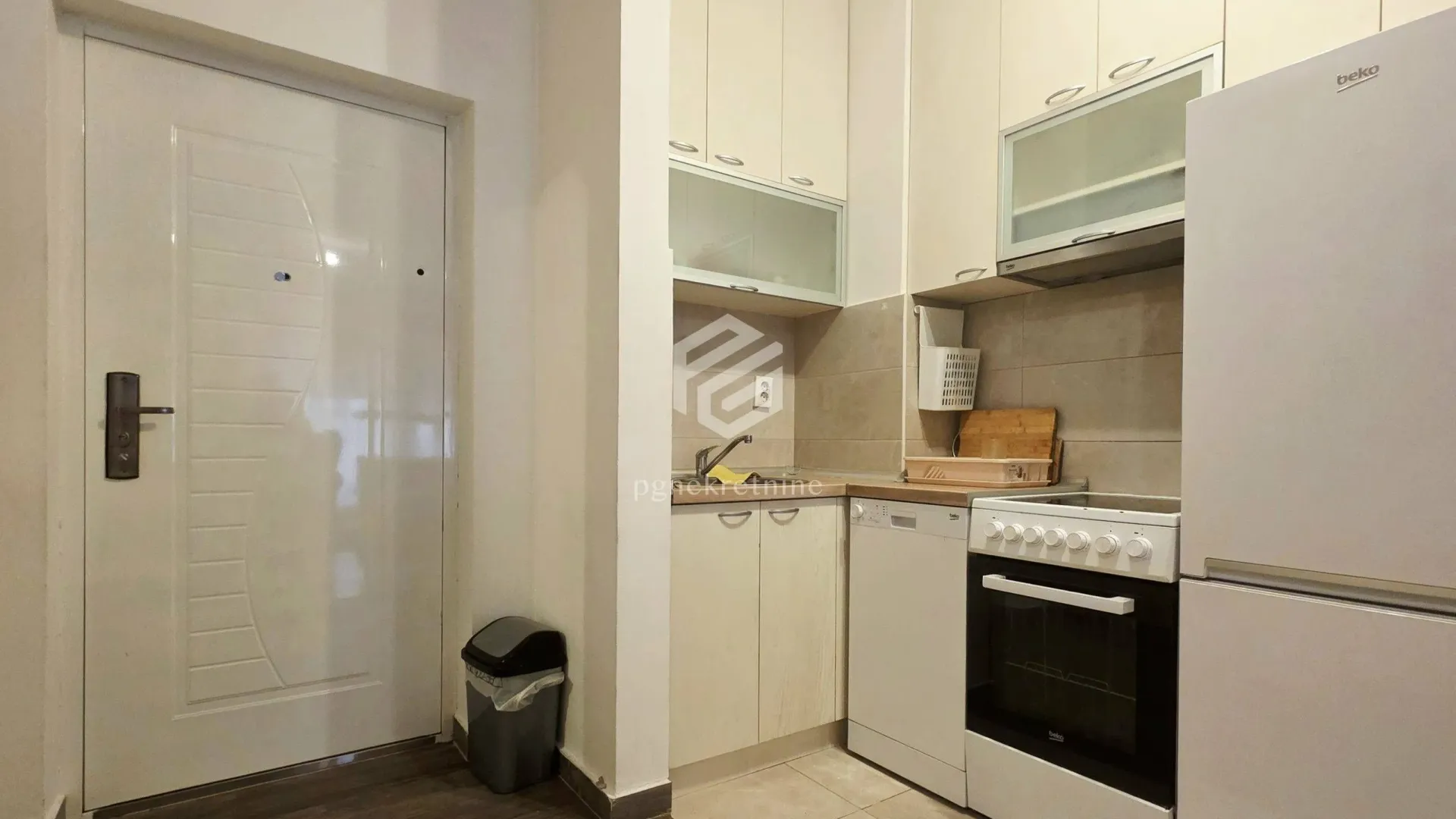 Rent, one bedroom apartment, 40m², Tuški Put, Podgorica