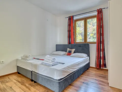 Prodaja, kuća, 388m², Petrovac, Budva - image 10