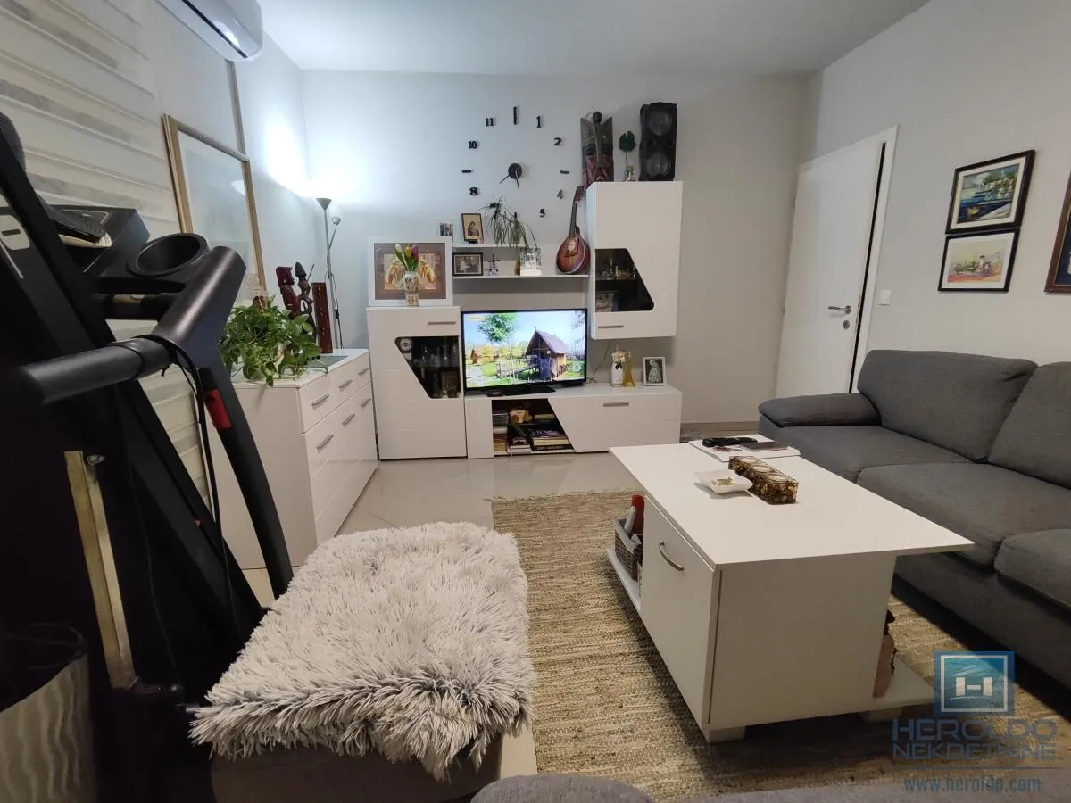 Sale, two bedroom apartment, 53m², Strelište, Jagodina