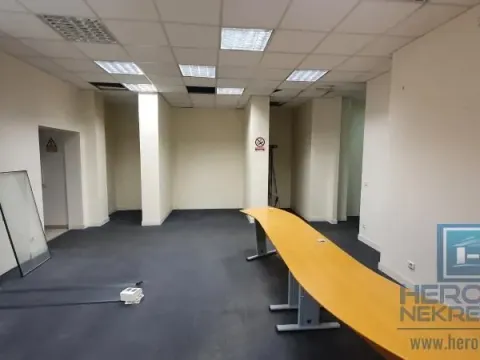 Izdavanje, poslovni prostor, 315m², Centar, Jagodina - image 21