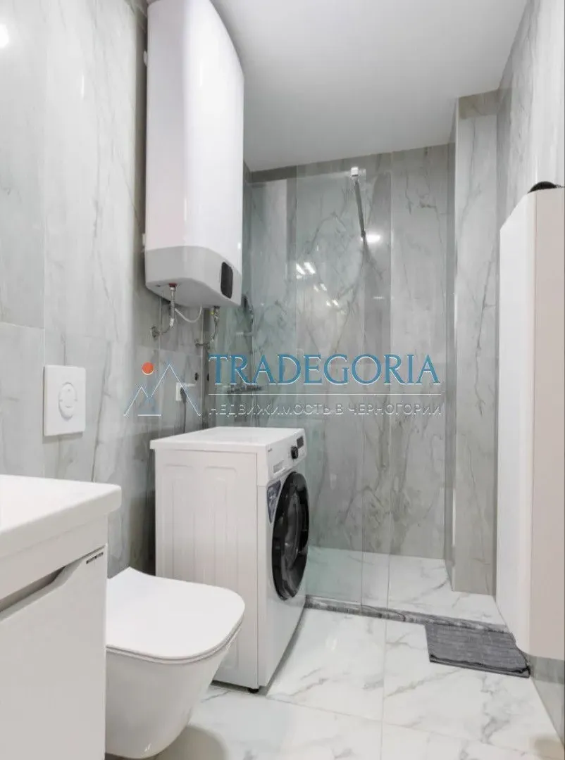 Prodaja, dvosoban stan, 67m², Dobra Voda, Bar