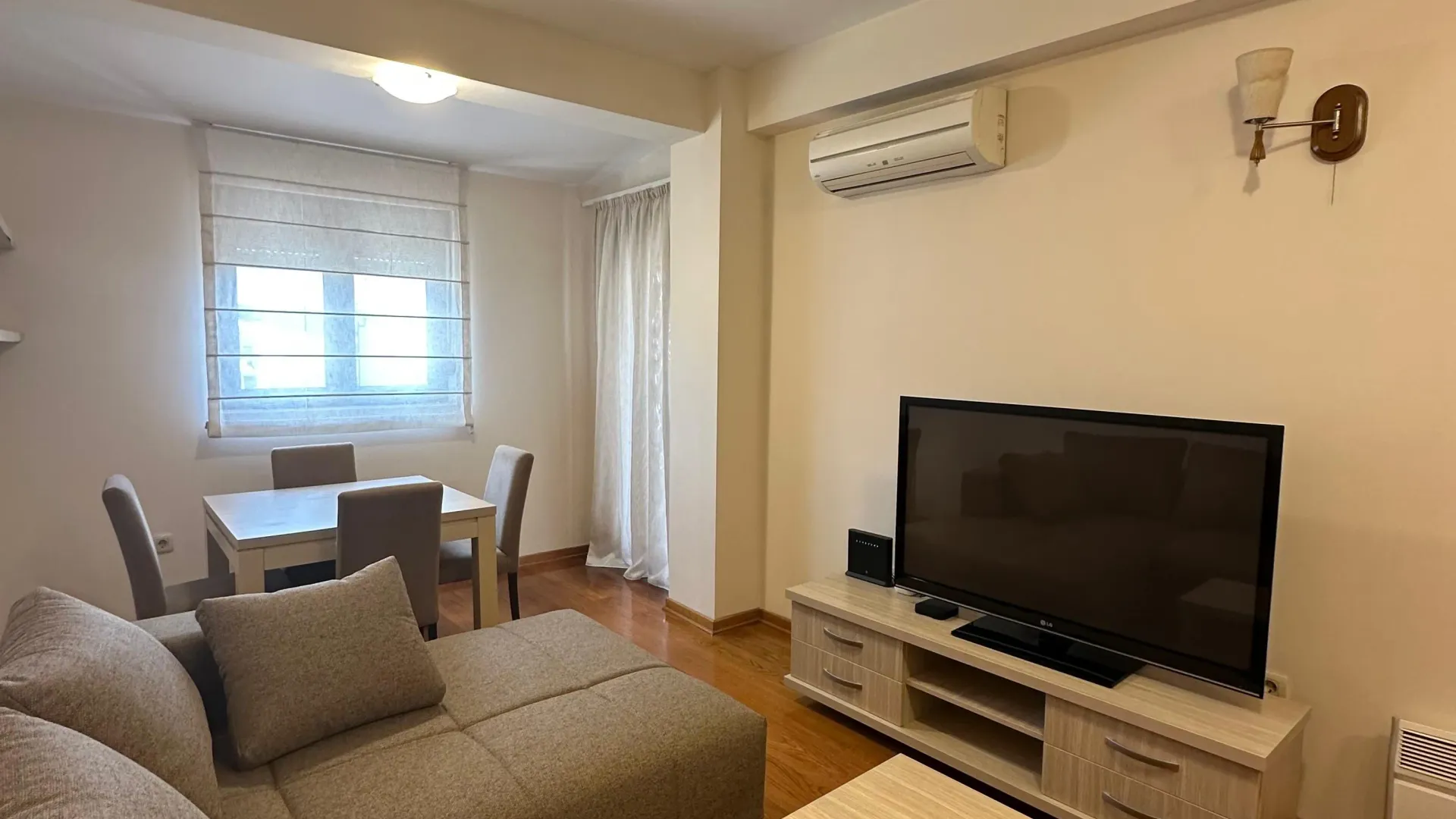 Rent, one bedroom apartment, 48m², Centar, Tivat