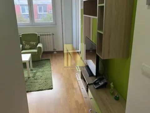 Izdavanje, jednosoban stan, 36m², Adamovićevo Naselje, Novi Sad Sve Podlokacije - image 2