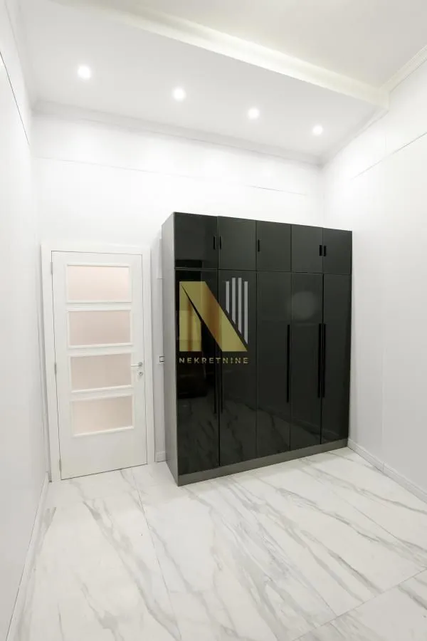 Prodaja, trosoban stan, 78m², Salajka, Novi Sad Sve Podlokacije