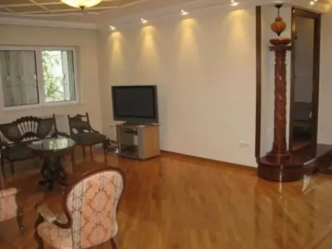 Izdavanje, poslovni prostor, 125m², Južni Bulevar, Vračar Sve Podlokacije - image 2