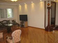 Izdavanje, poslovni prostor, 125m², Južni Bulevar, Vračar Sve Podlokacije - image 2