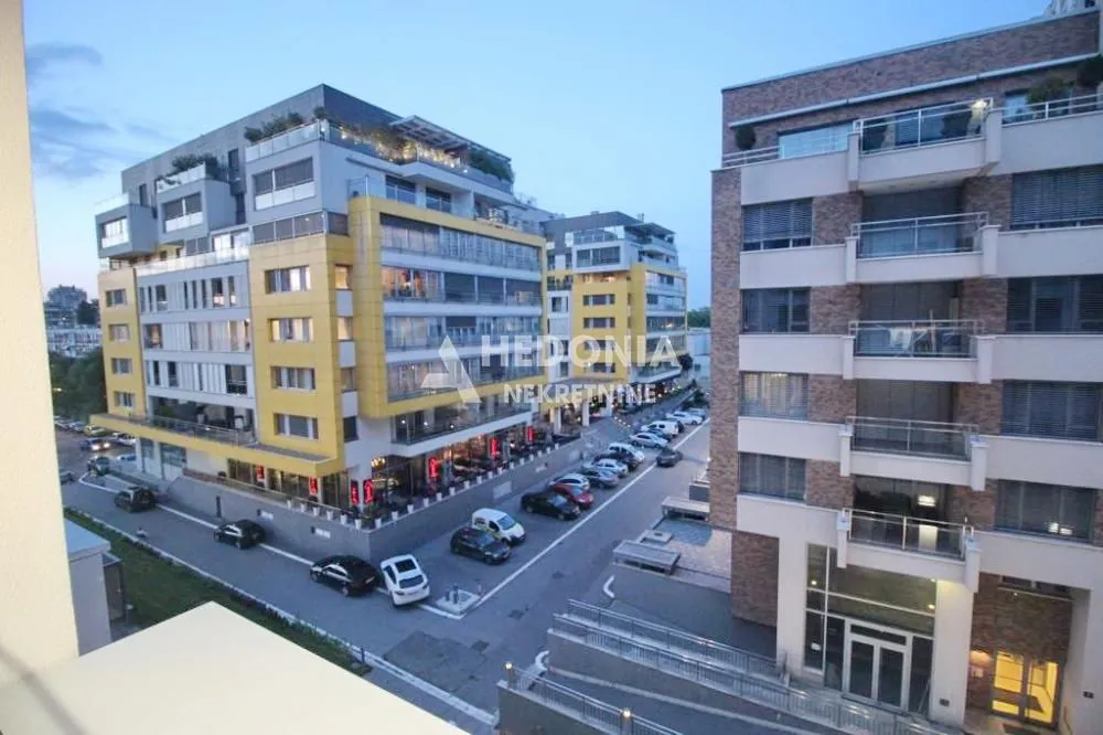 Rent, two bedroom apartment, 67m², Novi Beograd Sve Podlokacije, Beograd