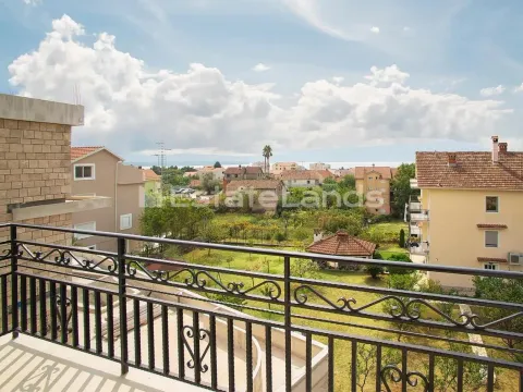 Rent, one bedroom apartment, 43m², Mažina, Tivat - image 10