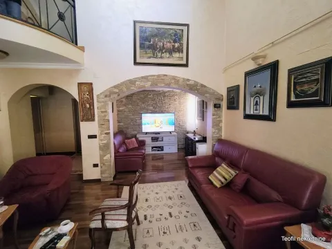 Sale, apartment, 135m², Vrnjačka Banja, Srbija - image 2