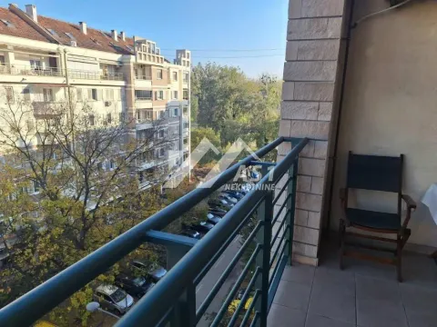 Izdavanje, dvosoban stan, 58m², Centar, Novi Sad - image 10