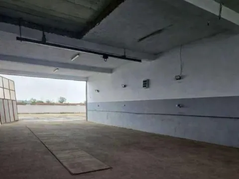 Izdavanje, poslovni prostor, 180m², Futog, Novi Sad Sve Podlokacije - image 3