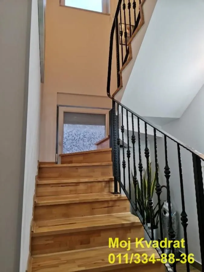 Prodaja, četvorosoban stan, 92m², Zemun Gornji Grad, Zemun Sve Podlokacije