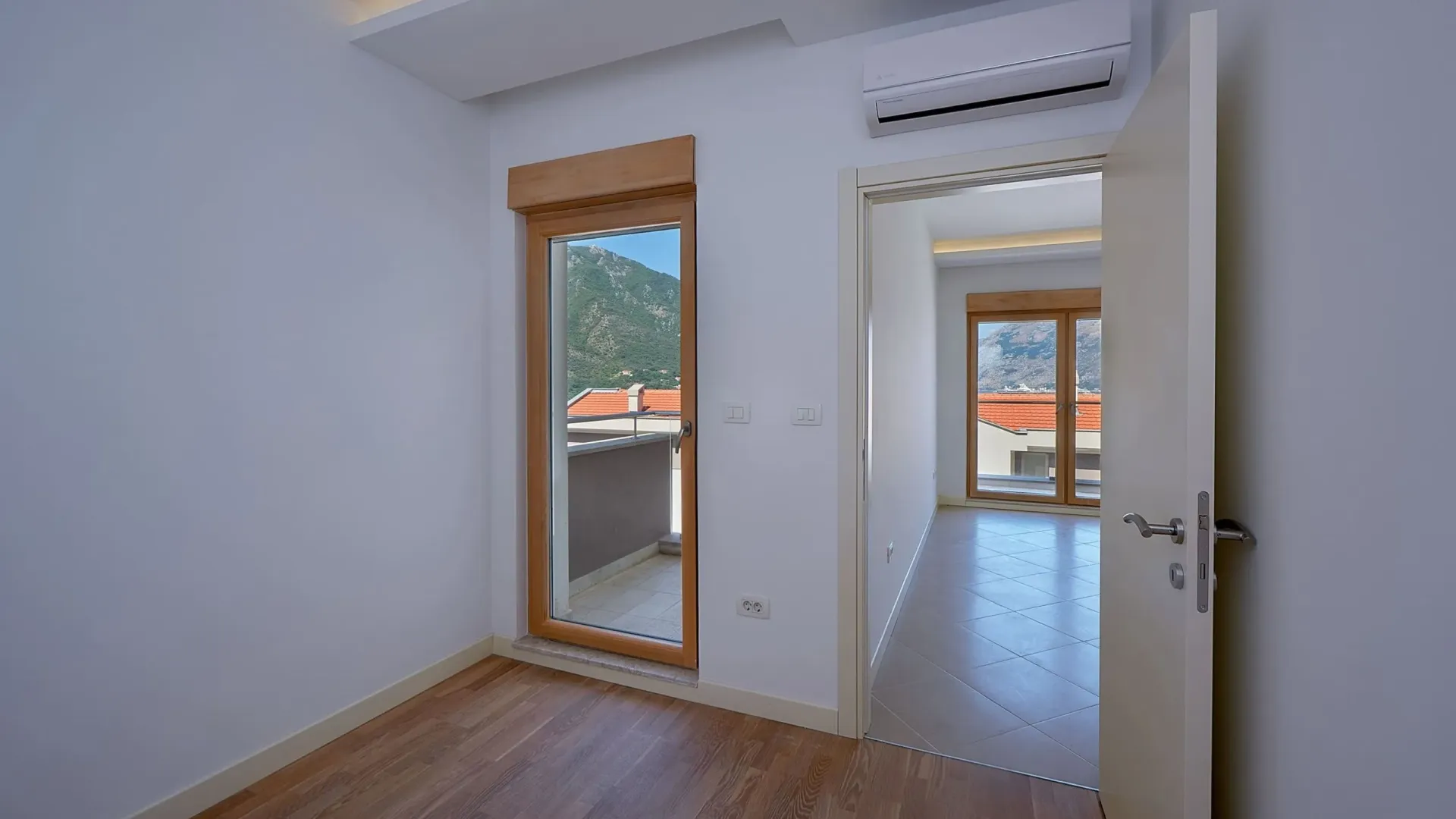 Sale, three bedroom apartment, 62m², Dobrota, Kotor